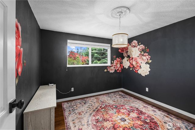 4702 69th Avenue W, University Place, WA 98466