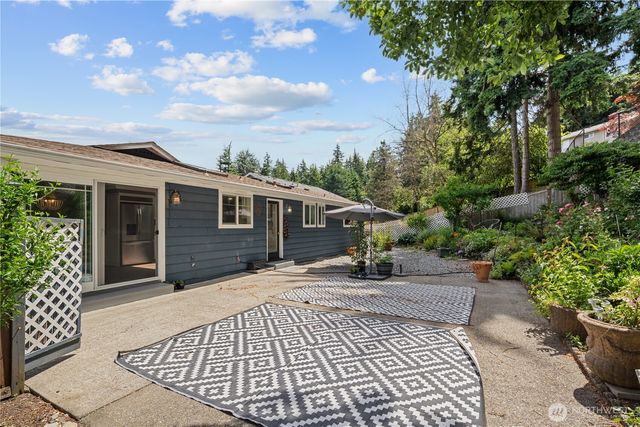 4702 69th Avenue W, University Place, WA 98466