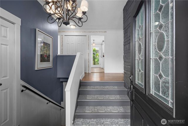 4702 69th Avenue W, University Place, WA 98466