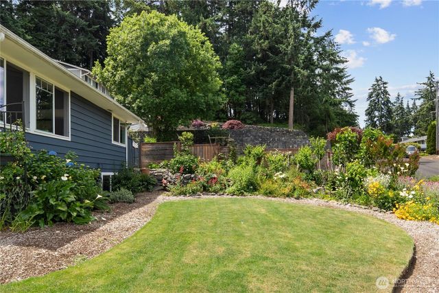 4702 69th Avenue W, University Place, WA 98466