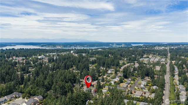 4702 69th Avenue W, University Place, WA 98466