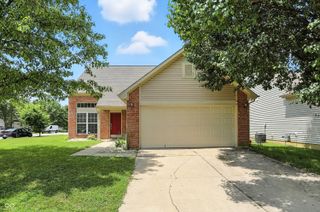 8155 Chesterhill Way, Indianapolis, IN 46239