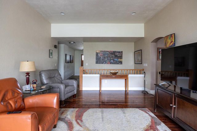 3221 MOCKINGBIRD WAY, Oshkosh, WI 54904