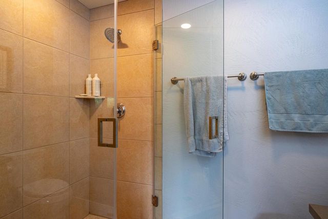 3221 MOCKINGBIRD WAY, Oshkosh, WI 54904