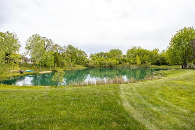 3221 MOCKINGBIRD WAY, Oshkosh, WI 54904