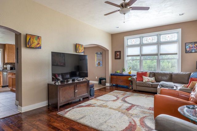 3221 MOCKINGBIRD WAY, Oshkosh, WI 54904