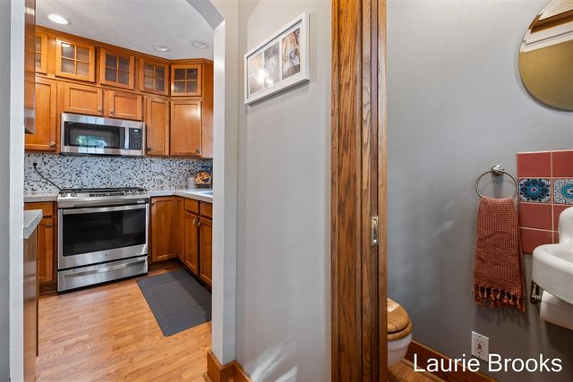 214 Glenhaven Avenue, Grand Rapids, MI 49504