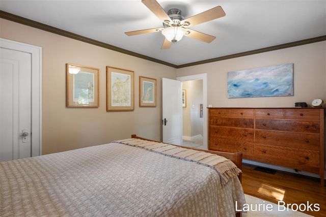 214 Glenhaven Avenue, Grand Rapids, MI 49504