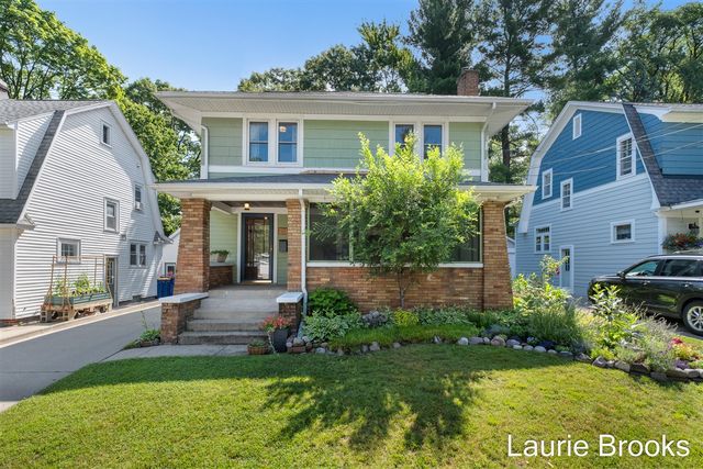 214 Glenhaven Avenue, Grand Rapids, MI 49504