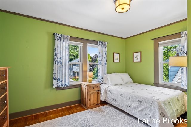 214 Glenhaven Avenue, Grand Rapids, MI 49504