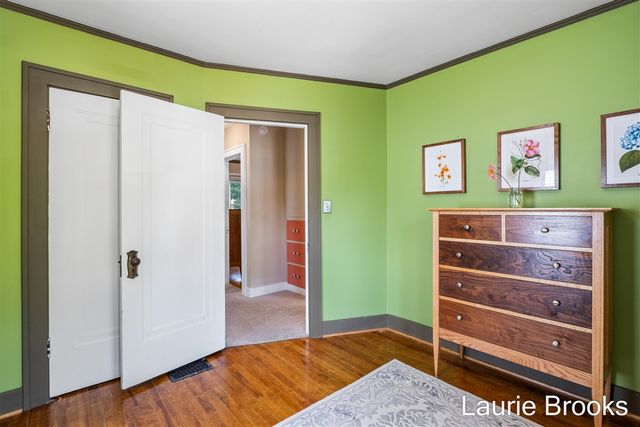 214 Glenhaven Avenue, Grand Rapids, MI 49504