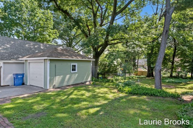 214 Glenhaven Avenue, Grand Rapids, MI 49504