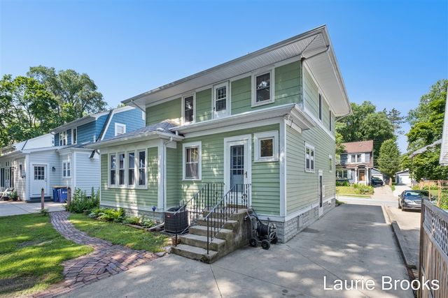 214 Glenhaven Avenue, Grand Rapids, MI 49504
