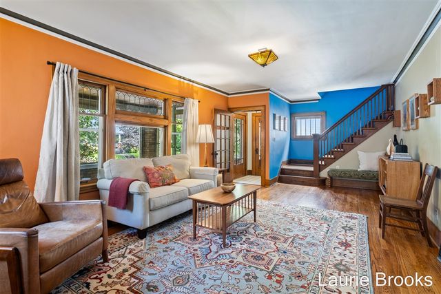 214 Glenhaven Avenue, Grand Rapids, MI 49504