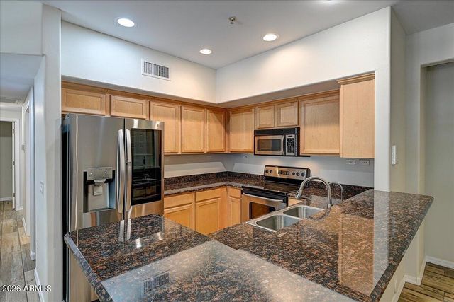 20660 N 40TH Street 1075, Phoenix, AZ 85050
