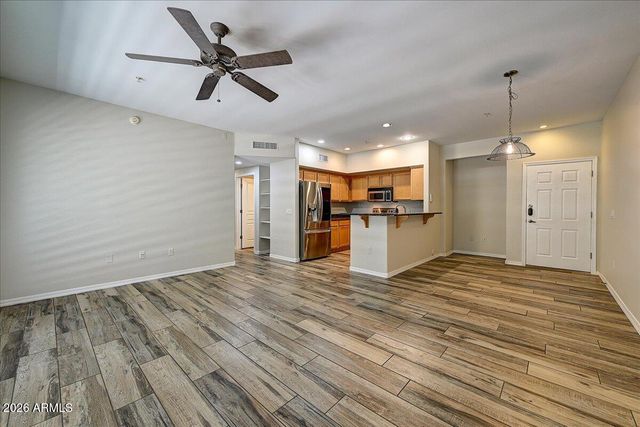 20660 N 40TH Street 1075, Phoenix, AZ 85050