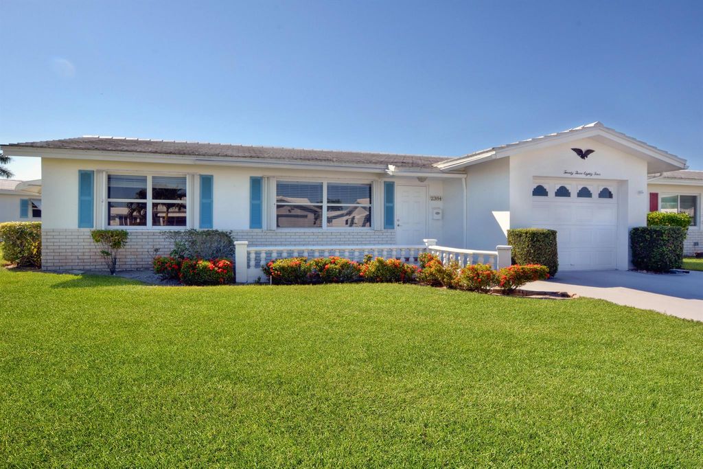 2384 SW 9th Avenue, Boynton Beach, FL 33426