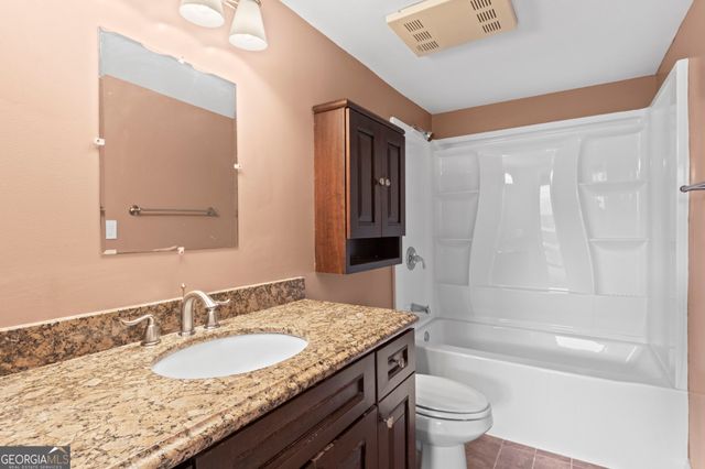 3481 Lakeside Drive NE 902, Atlanta, GA 30326