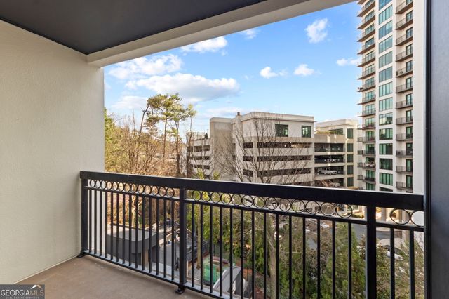 3481 Lakeside Drive NE 902, Atlanta, GA 30326