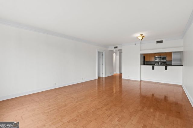 3481 Lakeside Drive NE 902, Atlanta, GA 30326