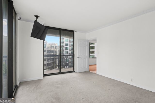 3481 Lakeside Drive NE 902, Atlanta, GA 30326