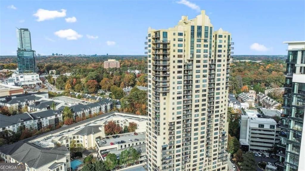 3481 Lakeside Drive NE 902, Atlanta, GA 30326