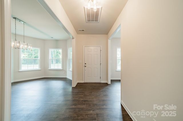 6034 Jepson Court, Charlotte, NC 28214