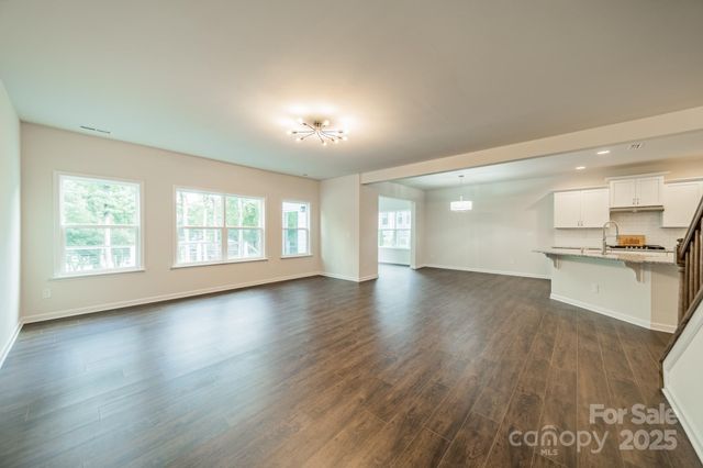 6034 Jepson Court, Charlotte, NC 28214