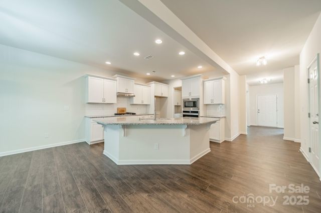 6034 Jepson Court, Charlotte, NC 28214