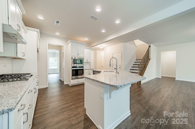 6034 Jepson Court, Charlotte, NC 28214