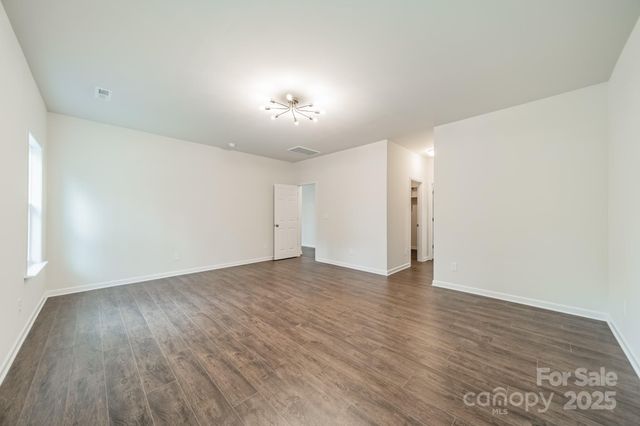 6034 Jepson Court, Charlotte, NC 28214