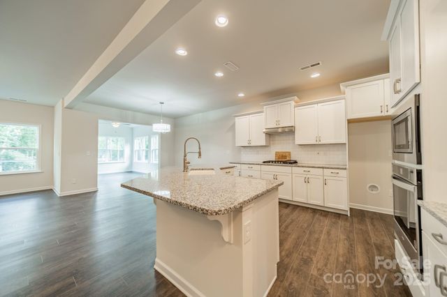 6034 Jepson Court, Charlotte, NC 28214