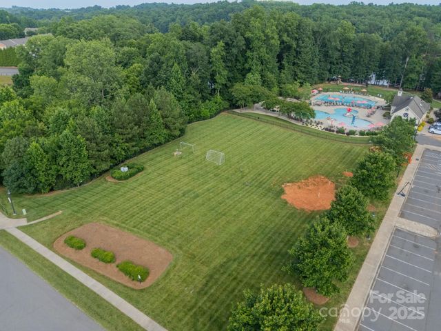 6034 Jepson Court, Charlotte, NC 28214