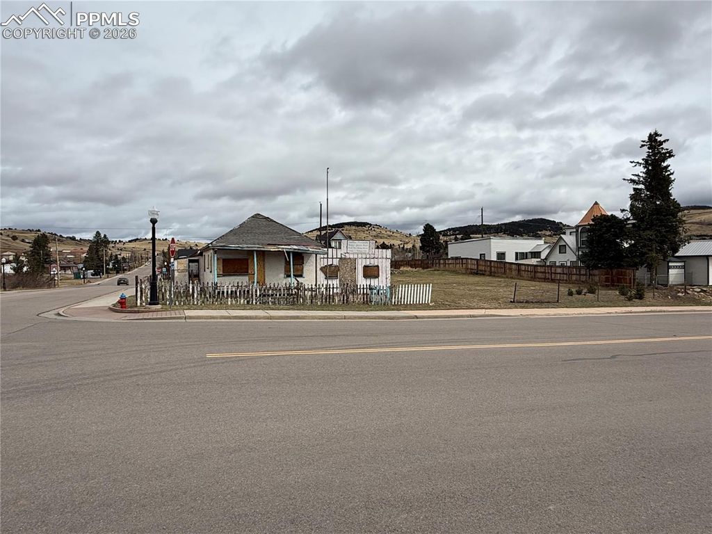 239 W Bennett Avenue, Cripple Creek, CO 80813 — exterior