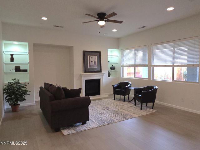 1388 Lambrays Lane, Sparks, NV 89436