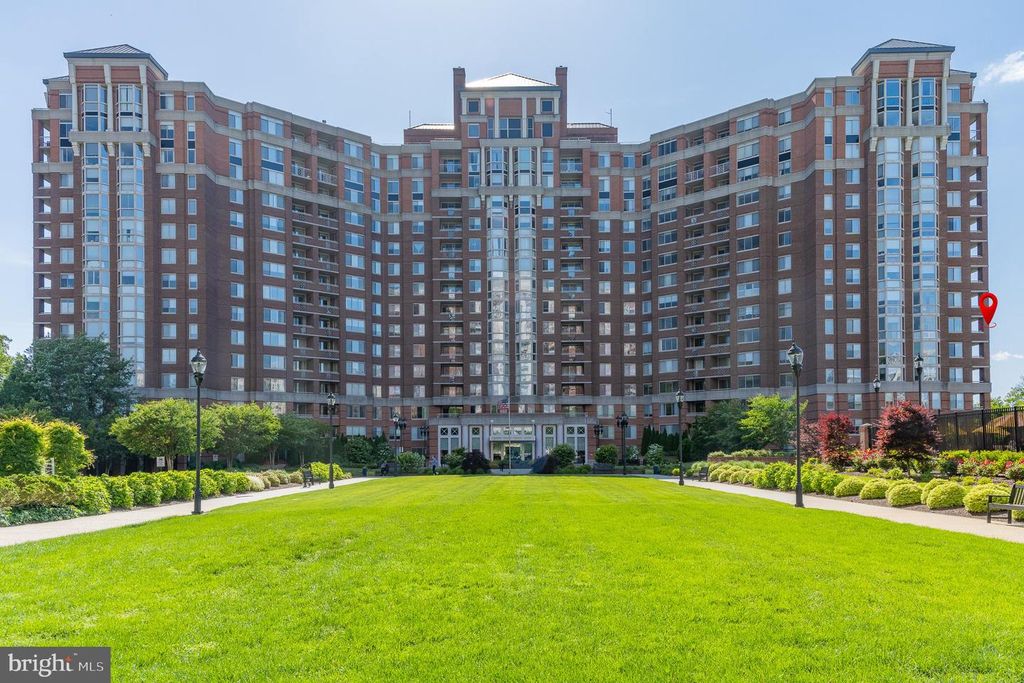 5809 Nicholson Ln Apt 616, Rockville, MD 20852