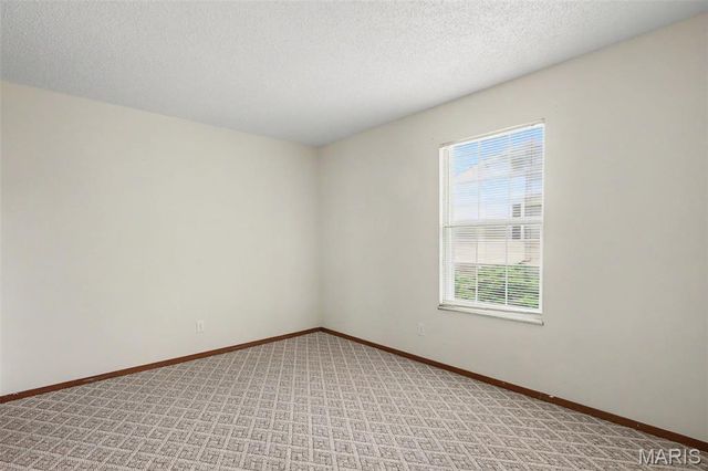 234 Carriage Court, Washington, MO 63090