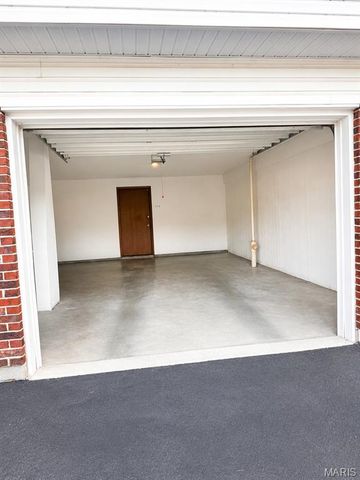 234 Carriage Court, Washington, MO 63090