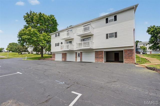 234 Carriage Court, Washington, MO 63090