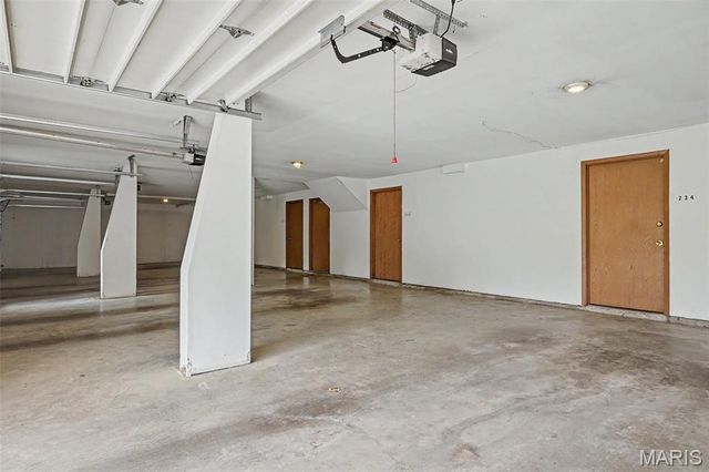 234 Carriage Court, Washington, MO 63090