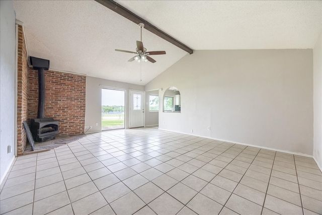 722 Meadowglen Drive, Duncanville, TX 75137