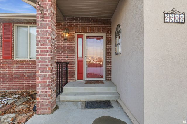 3505 W 2500 N, Plain City, UT 84404