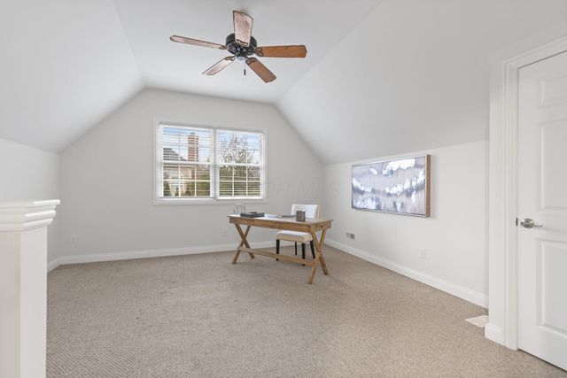 10 Pickett Place, New Albany, OH 43054