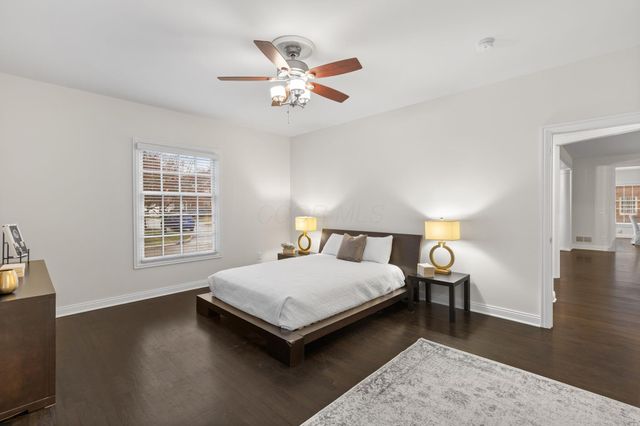 10 Pickett Place, New Albany, OH 43054