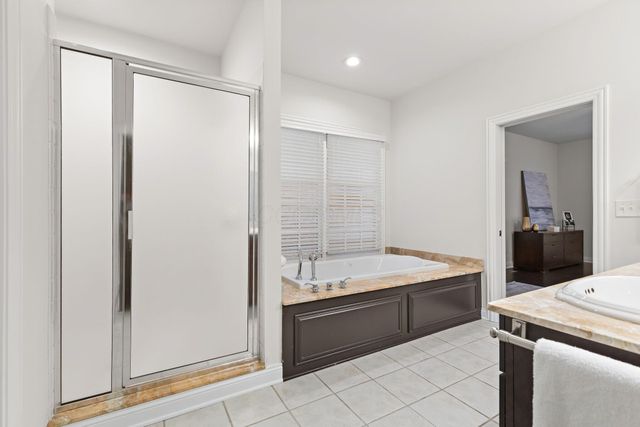 10 Pickett Place, New Albany, OH 43054