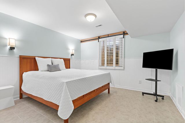 10 Pickett Place, New Albany, OH 43054