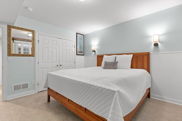 10 Pickett Place, New Albany, OH 43054