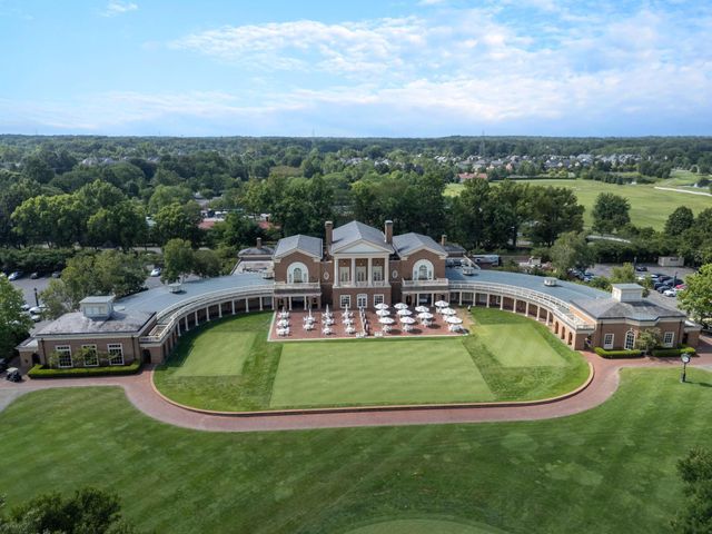 10 Pickett Place, New Albany, OH 43054