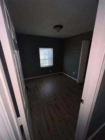 3116 6th Avenue, Fort Worth, TX 76110