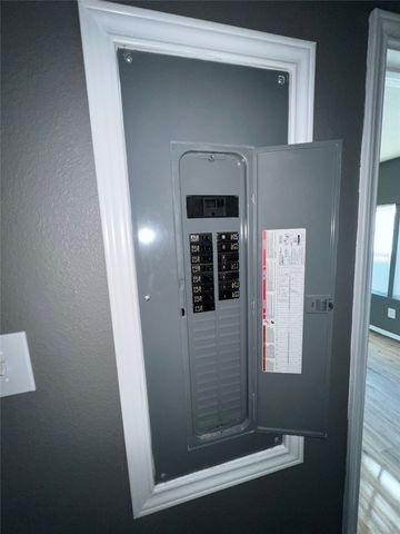 3116 6th Avenue, Fort Worth, TX 76110